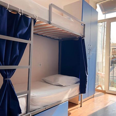 Hostel On Universytet Kiev Ngoại thất bức ảnh