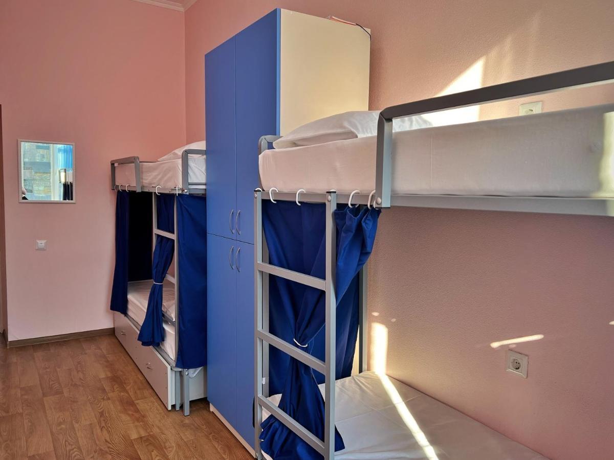 Hostel On Universytet Kiev Ngoại thất bức ảnh