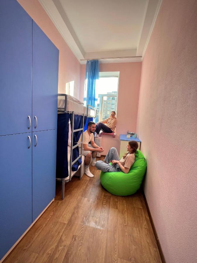 Hostel On Universytet Kiev Ngoại thất bức ảnh