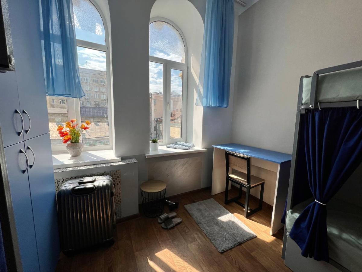 Hostel On Universytet Kiev Ngoại thất bức ảnh