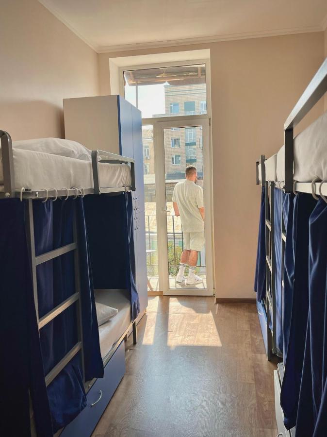 Hostel On Universytet Kiev Ngoại thất bức ảnh